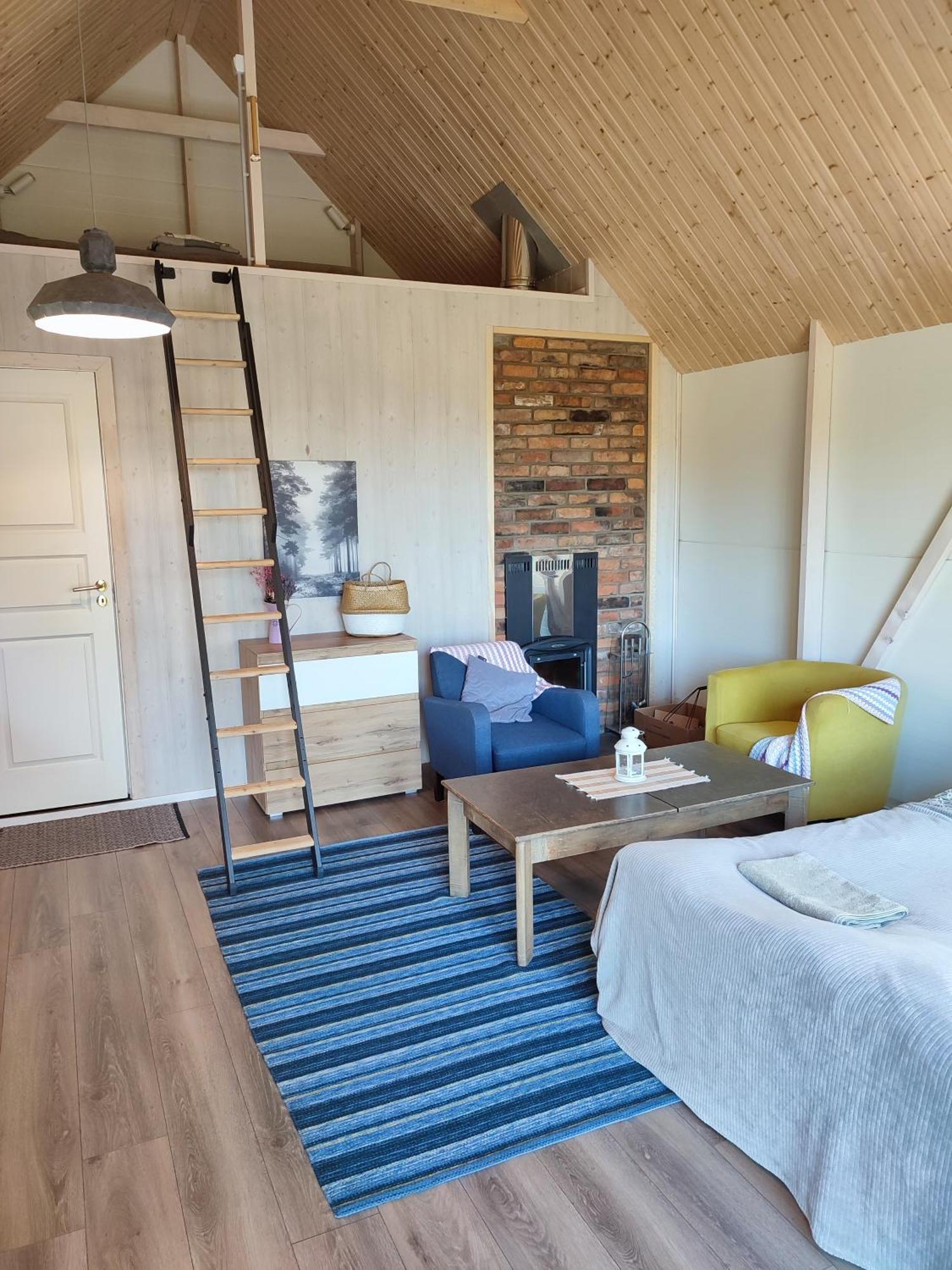 Modern Sauna Cabin In Horse Ranch Liyeplauke Exterior photo
